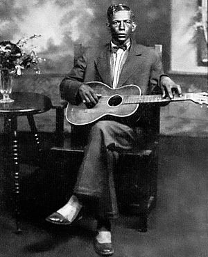 [布鲁斯音乐31期] 布鲁斯之父的沧桑之声：Charley Patton - Greatest Hits 精选：三角洲咆哮的传奇之声